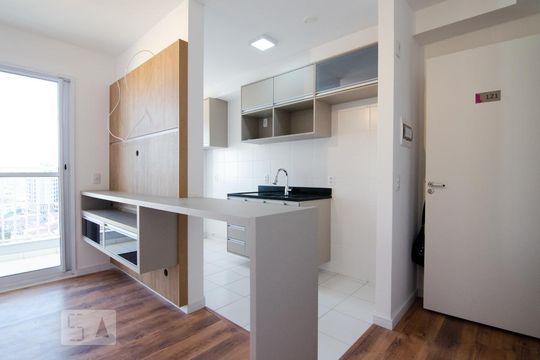 Cozinha de apartamento à venda com 2 quartos, 54m² em Taquaral, Campinas