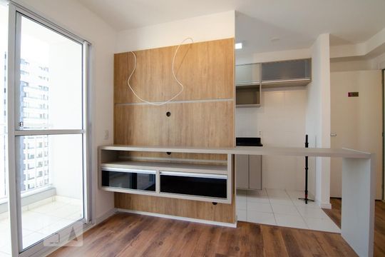 Sala de apartamento à venda com 2 quartos, 54m² em Taquaral, Campinas