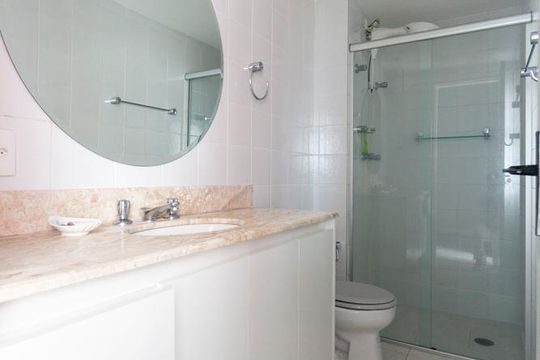 Suíte quarto 3 de apartamento para alugar com 3 quartos, 73m² em Vila Guarani (z Sul), São Paulo