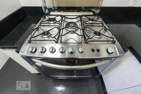 Cozinha de apartamento à venda com 3 quartos, 90m² em Tamboré, Santana de Parnaíba