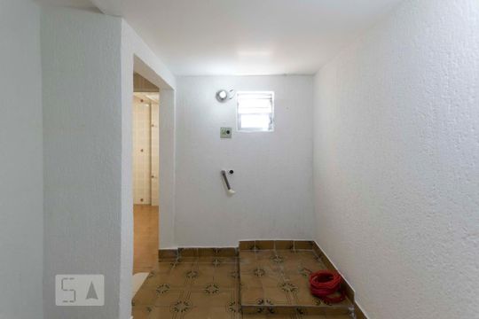 Quarto de serviço de apartamento para alugar com 2 quartos, 60m² em Jardim da Glória, São Paulo