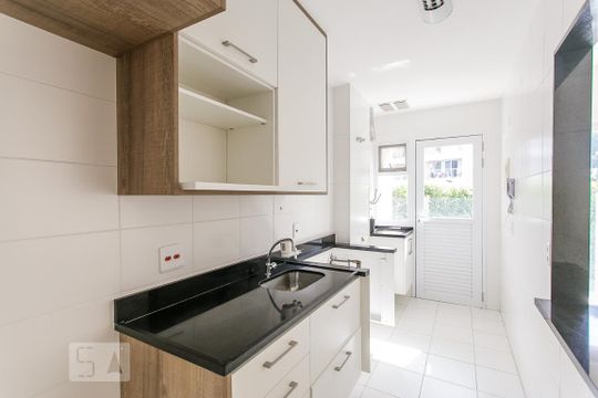 Cozinha de apartamento à venda com 2 quartos, 65m² em Jacarepaguá, Rio de Janeiro