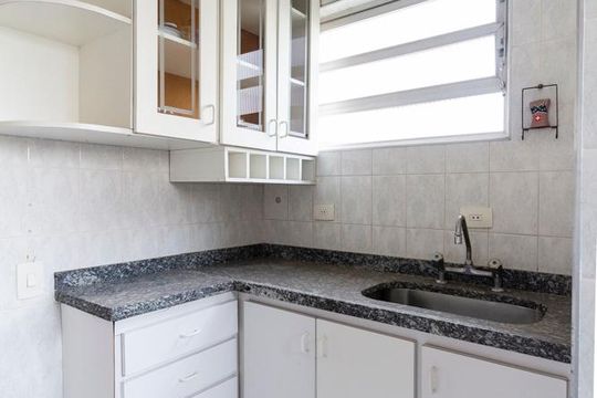Cozinha de apartamento para alugar com 2 quartos, 60m² em Vila Paulista, São Paulo