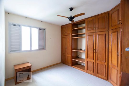 Quarto 1 de apartamento para alugar com 2 quartos, 60m² em Vila Paulista, São Paulo