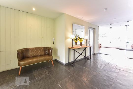 Hall Social de apartamento para alugar com 1 quarto, 85m² em Itaim Bibi, São Paulo