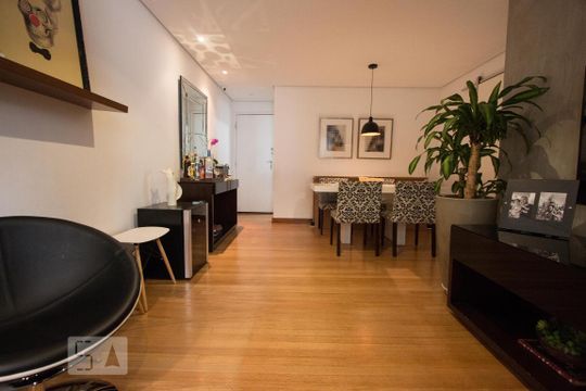 Sala de apartamento à venda com 2 quartos, 84m² em Real Parque, São Paulo