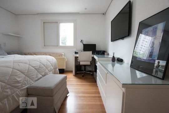 Suite de apartamento à venda com 2 quartos, 84m² em Real Parque, São Paulo