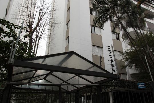 Fachada de apartamento à venda com 2 quartos, 84m² em Real Parque, São Paulo
