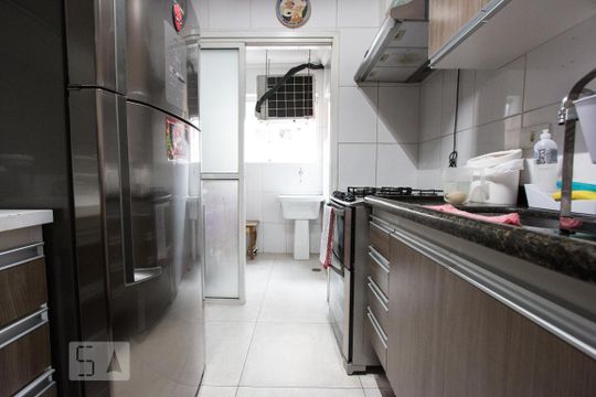 Cozinha de apartamento à venda com 2 quartos, 84m² em Real Parque, São Paulo