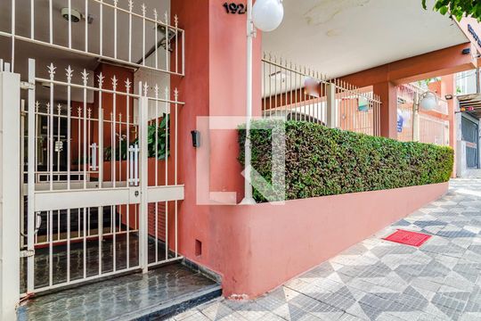 Fachada de apartamento para alugar com 3 quartos, 100m² em Sumaré, São Paulo
