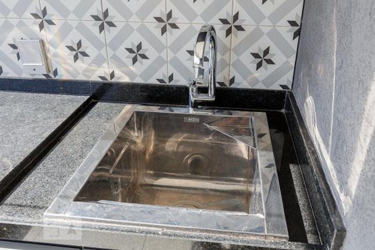 Tanque de kitnet/studio para alugar com 1 quarto, 31m² em Sumarezinho, São Paulo