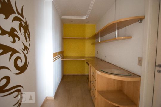 Corredor de apartamento à venda com 4 quartos, 165m² em Vila Morse, São Paulo