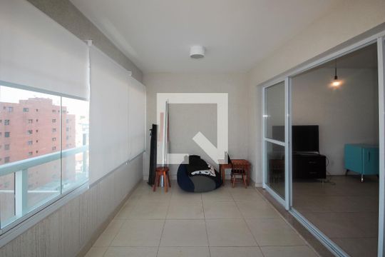 Varanda de kitnet/studio à venda com 1 quarto, 42m² em Vila Dom Pedro I, São Paulo