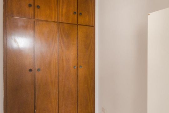 Quarto De Serviço de apartamento para alugar com 3 quartos, 96m² em Vila Firmiano Pinto, São Paulo
