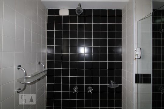 Chuveiro 1 dobanheiro comum de apartamento à venda com 3 quartos, 98m² em Brooklin Paulista, São Paulo
