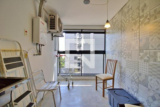 Área de Serviço de apartamento à venda com 1 quarto, 70m² em Vila Suzana, São Paulo