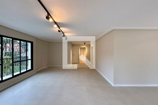 Sala  de apartamento à venda com 3 quartos, 180m² em Santo Amaro, São Paulo