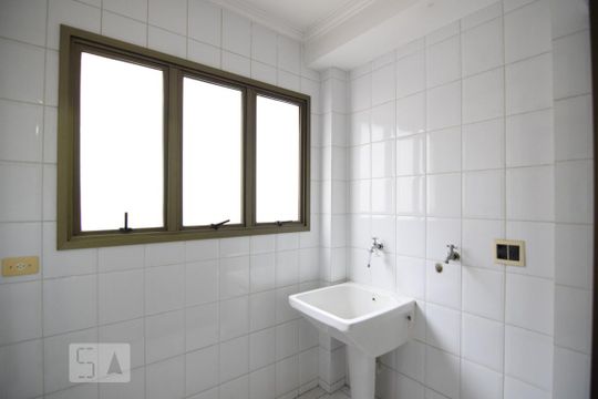 Área de Serviço de apartamento para alugar com 3 quartos, 102m² em Santa Paula, São Caetano do Sul