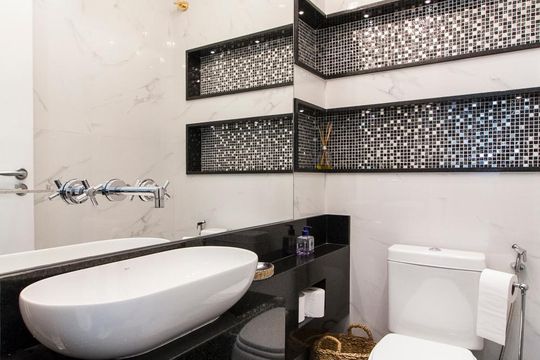 Lavabo  de apartamento à venda com 4 quartos, 380m² em Jardim Avelino, São Paulo