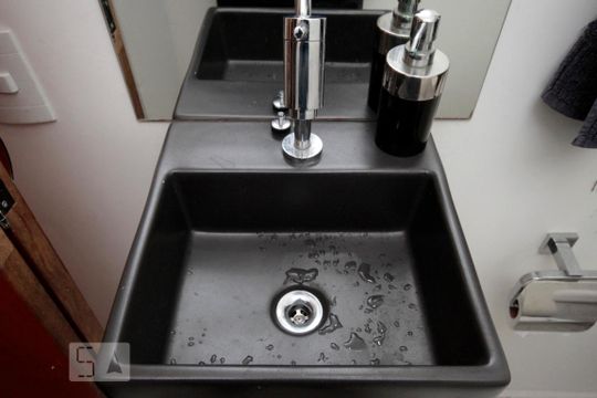 Lavabo de apartamento para alugar com 1 quarto, 70m² em Consolação, São Paulo