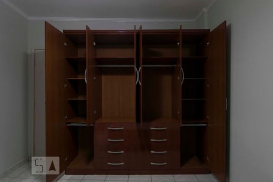 Quarto (Armários) de apartamento para alugar com 1 quarto, 37m² em Liberdade, São Paulo