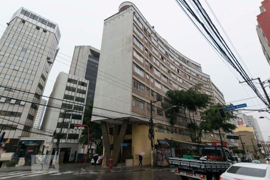 Fachada de apartamento para alugar com 1 quarto, 37m² em Liberdade, São Paulo