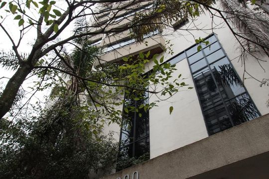 Fachada de apartamento à venda com 2 quartos, 57m² em Vila Andrade, São Paulo