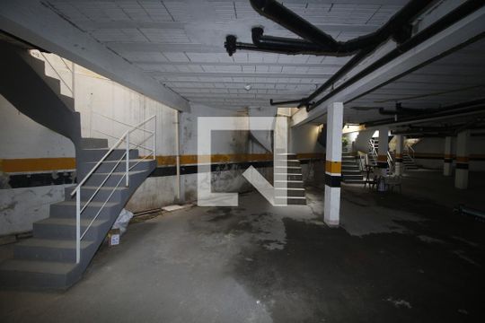 Garagem de casa de condomínio para alugar com 3 quartos, 125m² em Vila Carrão, São Paulo