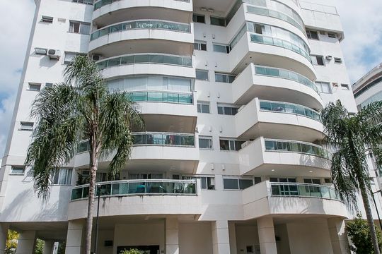 Fachada de apartamento à venda com 3 quartos, 102m² em Recreio dos Bandeirantes, Rio de Janeiro