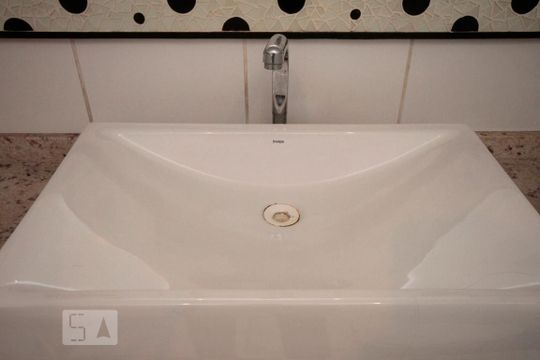 Banheiro de apartamento à venda com 1 quarto, 54m² em Campos Elíseos, São Paulo