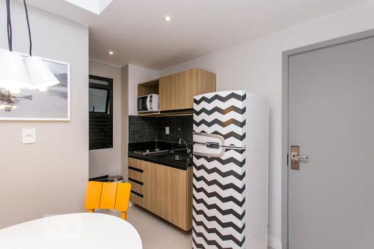 Cozinha de kitnet/studio para alugar com 1 quarto, 55m² em Jacarepaguá, Rio de Janeiro