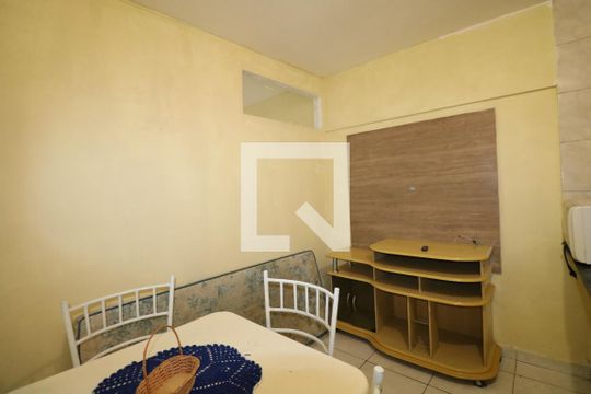 Sala de kitnet/studio para alugar com 1 quarto, 45m² em Campos Elíseos, São Paulo