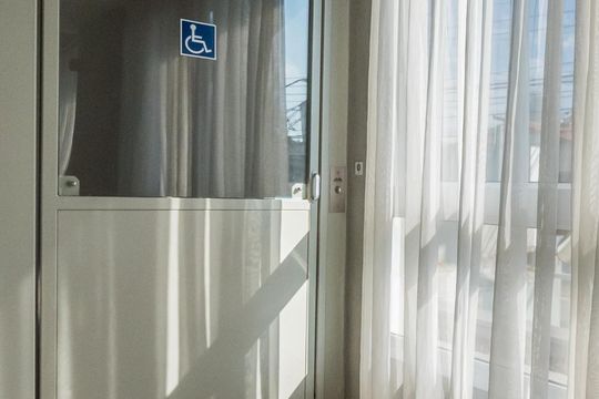 Área Comum - Acessibilidade de kitnet/studio para alugar com 1 quarto, 27m² em Campo Belo, São Paulo
