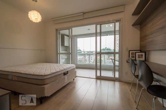 Quarto de kitnet/studio para alugar com 1 quarto, 27m² em Campo Belo, São Paulo