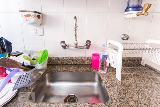 Cozinha de apartamento à venda com 2 quartos, 60m² em Vila Olímpia, São Paulo