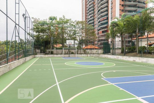 Quadra de apartamento para alugar com 4 quartos, 128m² em Barra da Tijuca, Rio de Janeiro