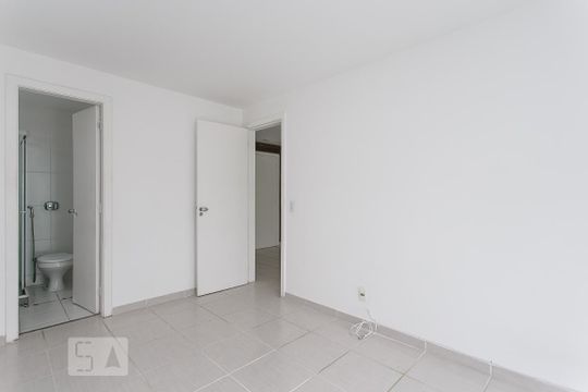 Suíte de apartamento para alugar com 2 quartos, 80m² em Recreio dos Bandeirantes, Rio de Janeiro