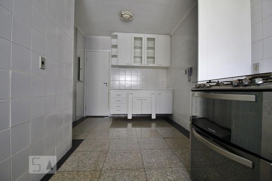 Cozinha de apartamento para alugar com 3 quartos, 174m² em Paraíso do Morumbi, São Paulo
