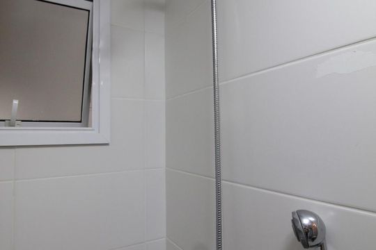 Chuveiro de apartamento à venda com 3 quartos, 70m² em Jardim Parque Morumbi, São Paulo
