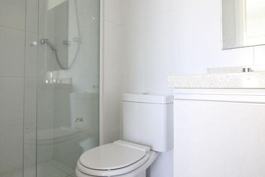 Banheiro de apartamento à venda com 1 quarto, 39m² em Panamby, São Paulo