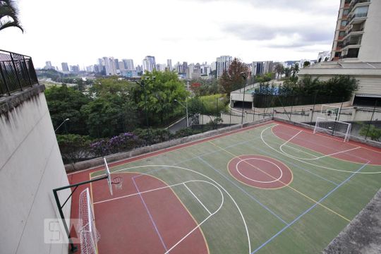 Quadra poliesportiva de apartamento para alugar com 3 quartos, 245m² em Jardim Fonte do Morumbi, São Paulo