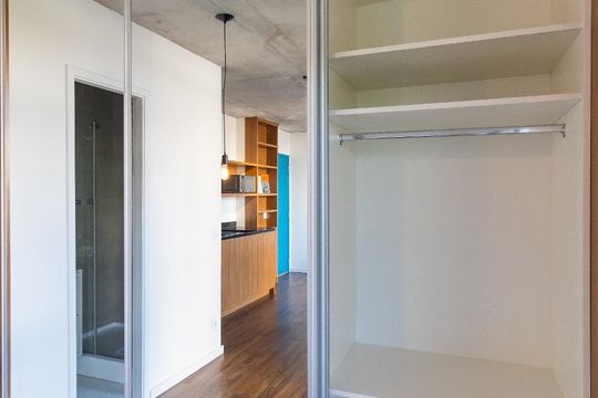 Sala/Quarto de kitnet/studio à venda com 1 quarto, 35m² em Santo Amaro, São Paulo