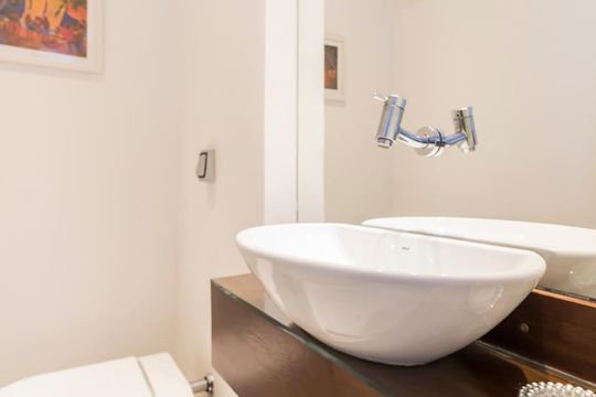 Lavabo de apartamento para alugar com 3 quartos, 130m² em Perdizes, São Paulo