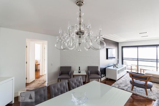 Sala de apartamento para alugar com 3 quartos, 130m² em Perdizes, São Paulo