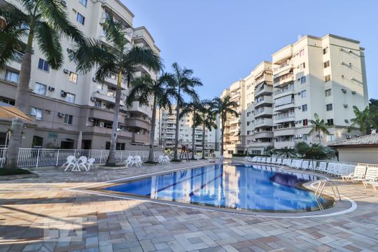 Piscina com Área Gorumet de apartamento à venda com 2 quartos, 75m² em Pechincha, Rio de Janeiro