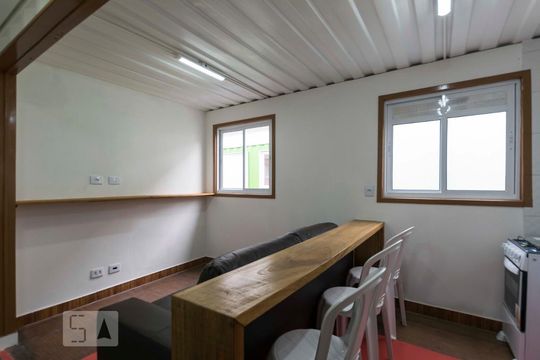 Sala e Cozinha de apartamento para alugar com 2 quartos, 43m² em Aclimação, São Paulo
