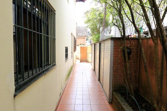 Quintal de casa de condomínio à venda com 3 quartos, 313m² em Instituto de Previdência, São Paulo