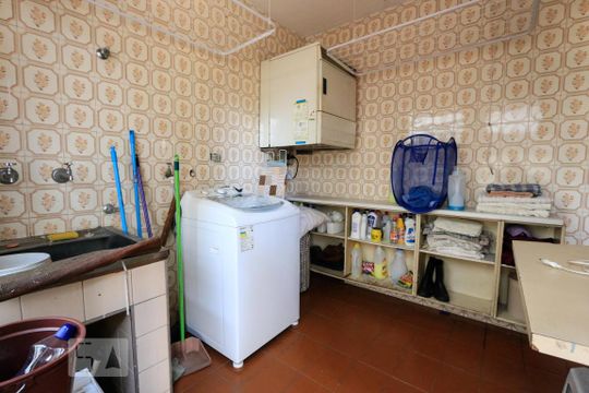 Area de serviço de casa de condomínio à venda com 3 quartos, 313m² em Instituto de Previdência, São Paulo