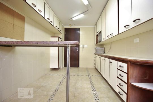 Cozinha de apartamento à venda com 4 quartos, 187m² em Vila Andrade, São Paulo