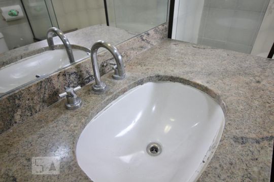 Pia de apartamento à venda com 4 quartos, 187m² em Vila Andrade, São Paulo